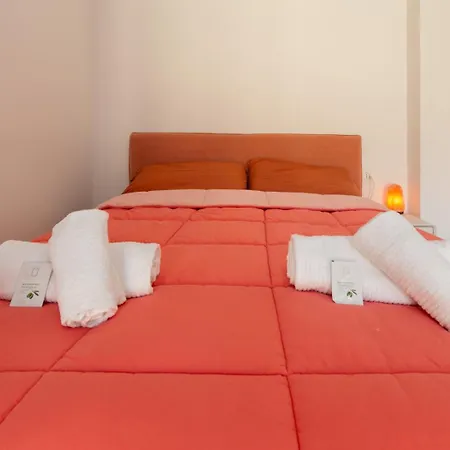 Apartamento Charming Little Gem With Parking And Mountain Views *