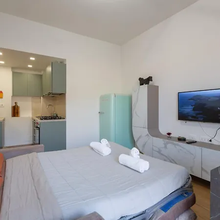 Charming Little Gem With Parking And Mountain Views Apartamento *