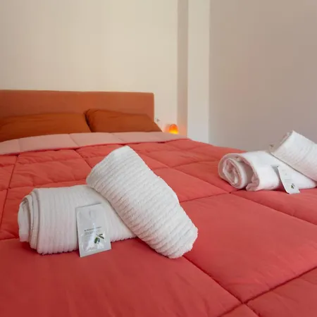 Charming Little Gem With Parking And Mountain Views Apartamento