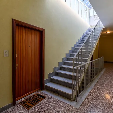 Apartamento Charming Little Gem With Parking And Mountain Views
